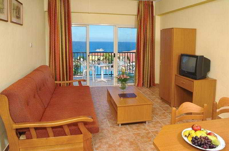 Sentido Pafian Sun Village Kissonerga Kamer foto